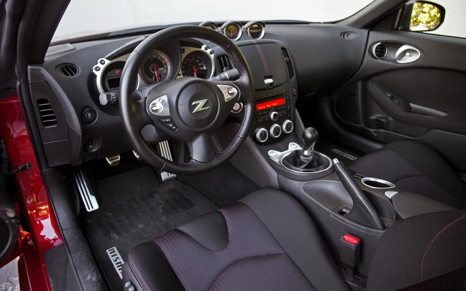 2013-nissan-370z-nismo-interiorjpg.jpg