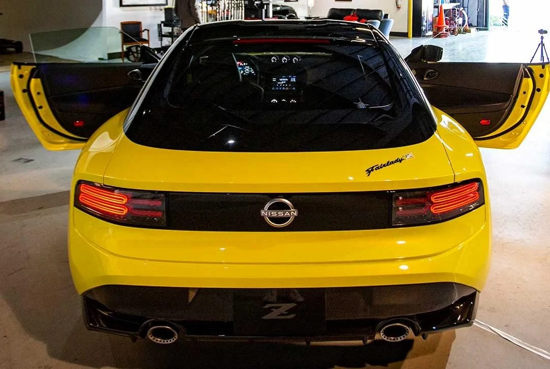 Nissan-Proto-Z-Rear-View.jpg