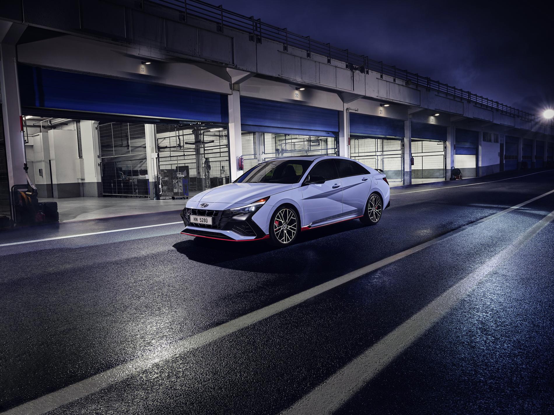 2022-Hyundai-Elantra-N-i30-005.jpg