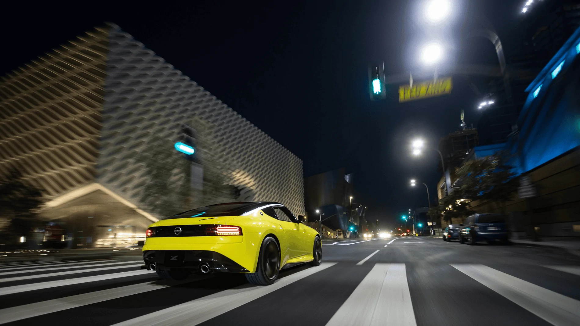 z_street_night1_2560x1440.png