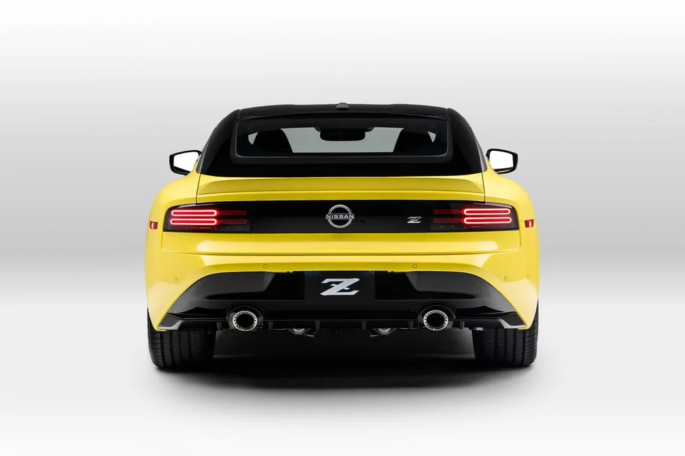 nissan-z-r-t-5-1629209908.jpg