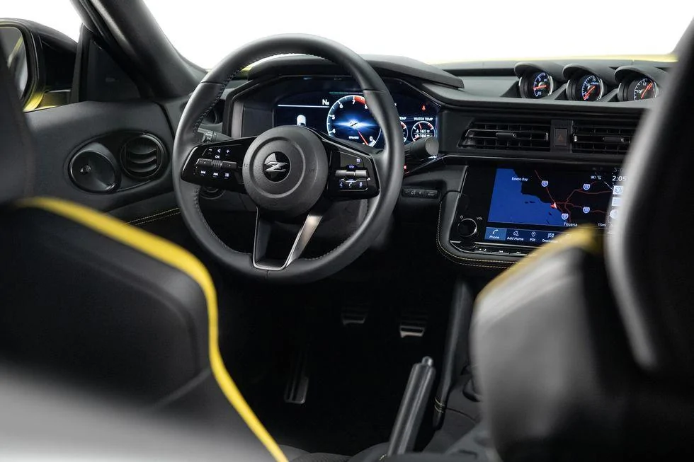 nissan-z-r-t-16-1629209952.jpg