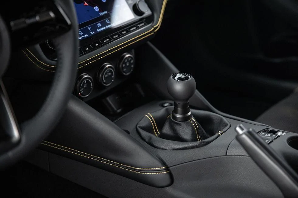 nissan-z-r-t-18-1629209946.jpg