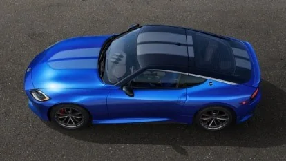 NIssan-Z-Seiran-Blue-with-racing-stripes.webp