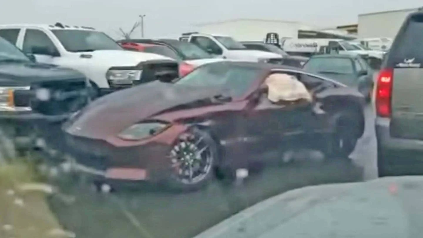 Nissan-Z-Crashed-Hero.jpg