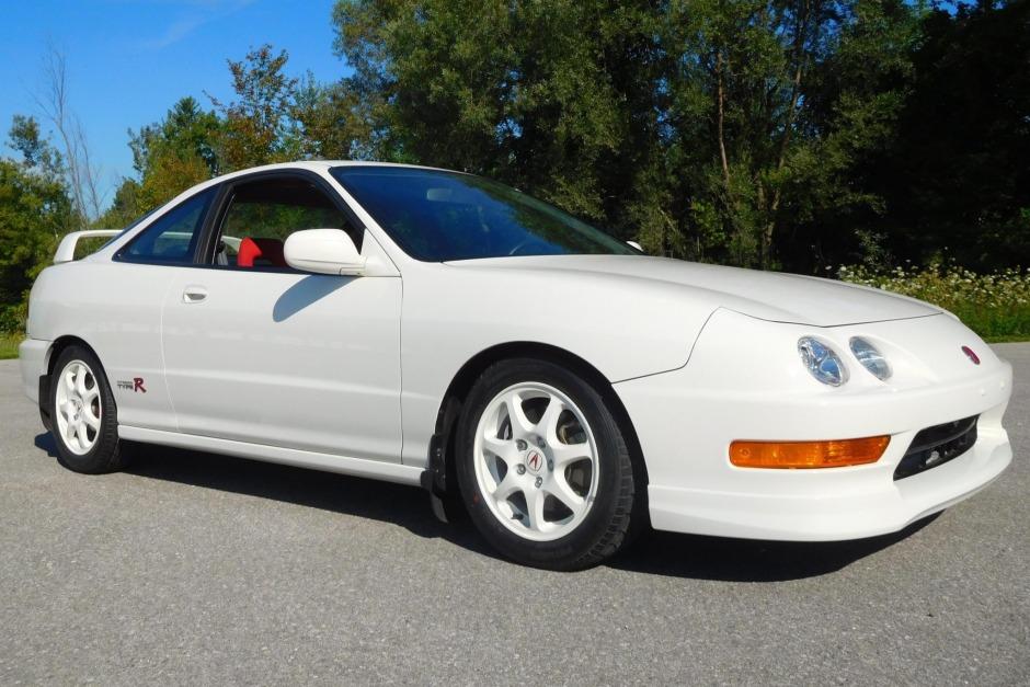 2001_acura_integra-type-r_dscn9062-1-16727.jpg