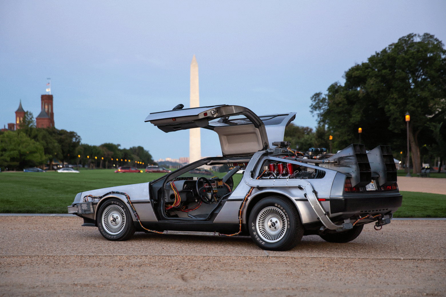 delorean-2-edit.gif