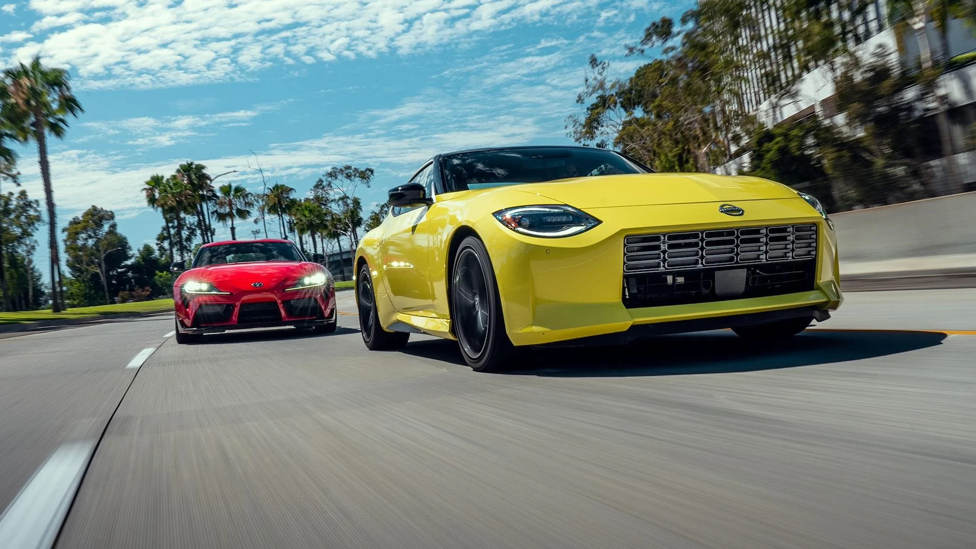 Nissan-Z-vs-Toyota-Supra-6.webp