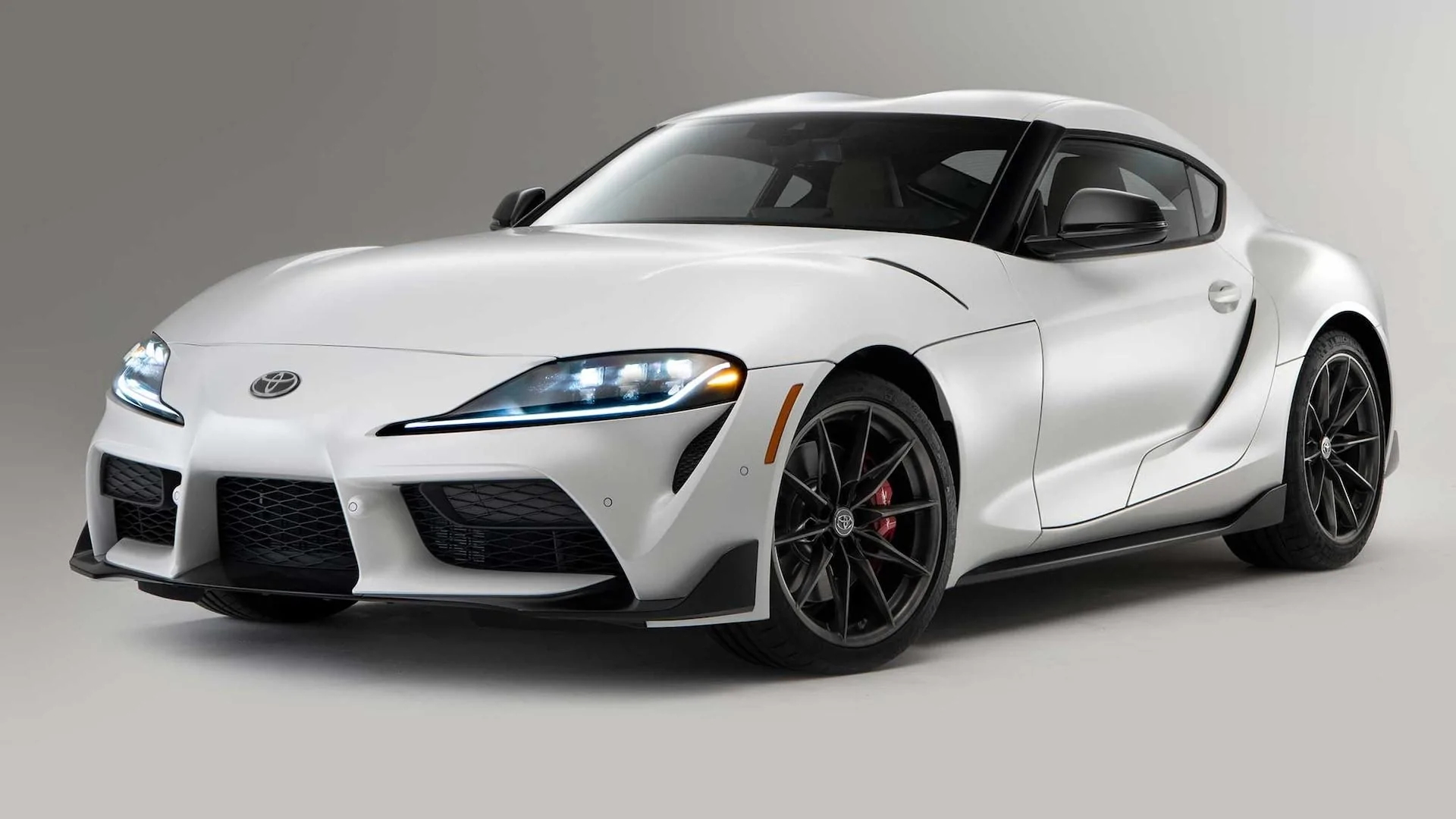 2023-Toyota-GR-Supra-manual-matte-white-12.jpeg