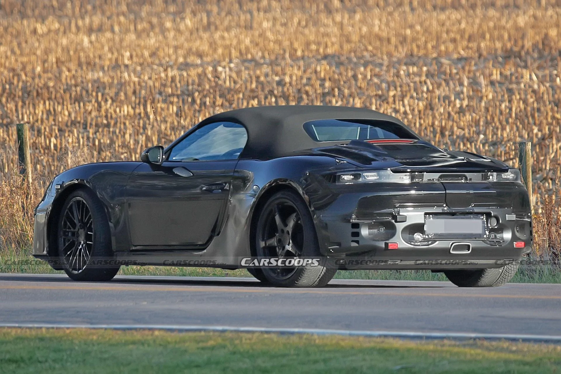 2024-Porsche-Boxster-983-EV-00009.webp
