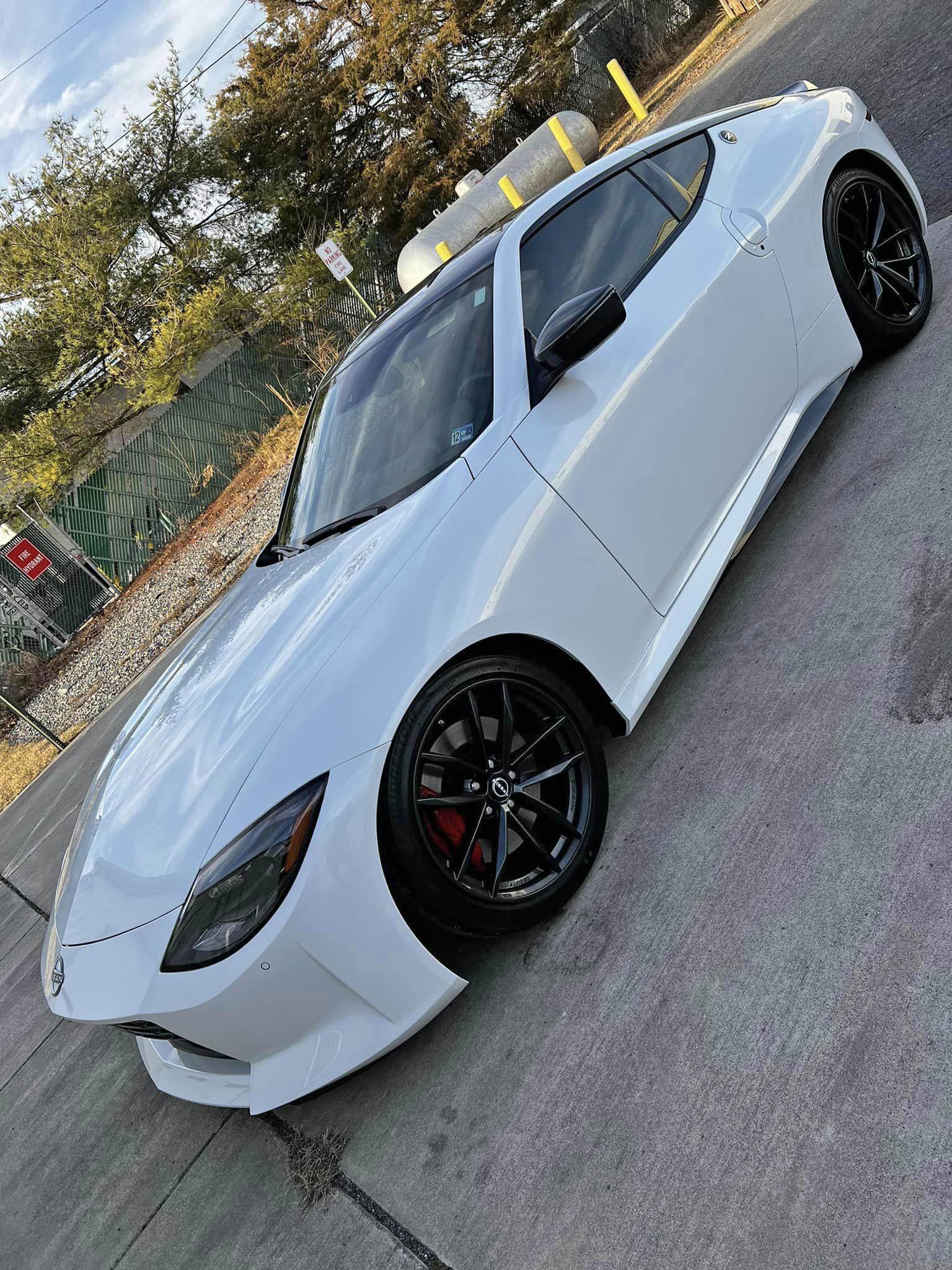 lowered 2023 nissan z h&r lowering springs 1.jpg