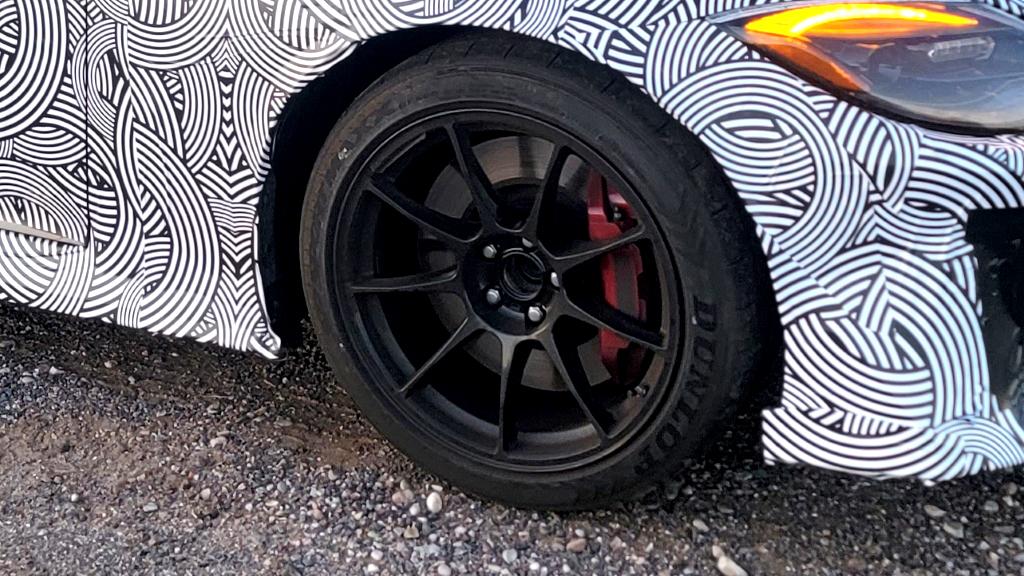 nissan-z-nismo-spy-shots-4_EDIT.jpg