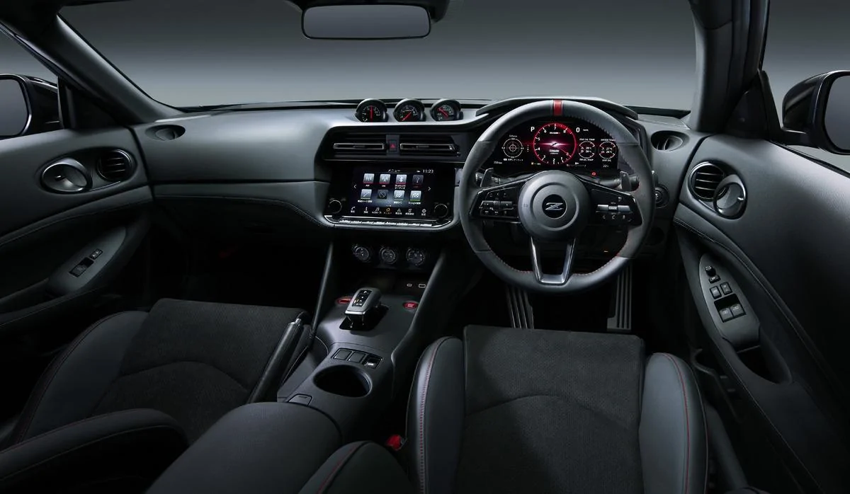 230801-00_021_Fairlady Z NISMO 2024 Model-1200x698.webp