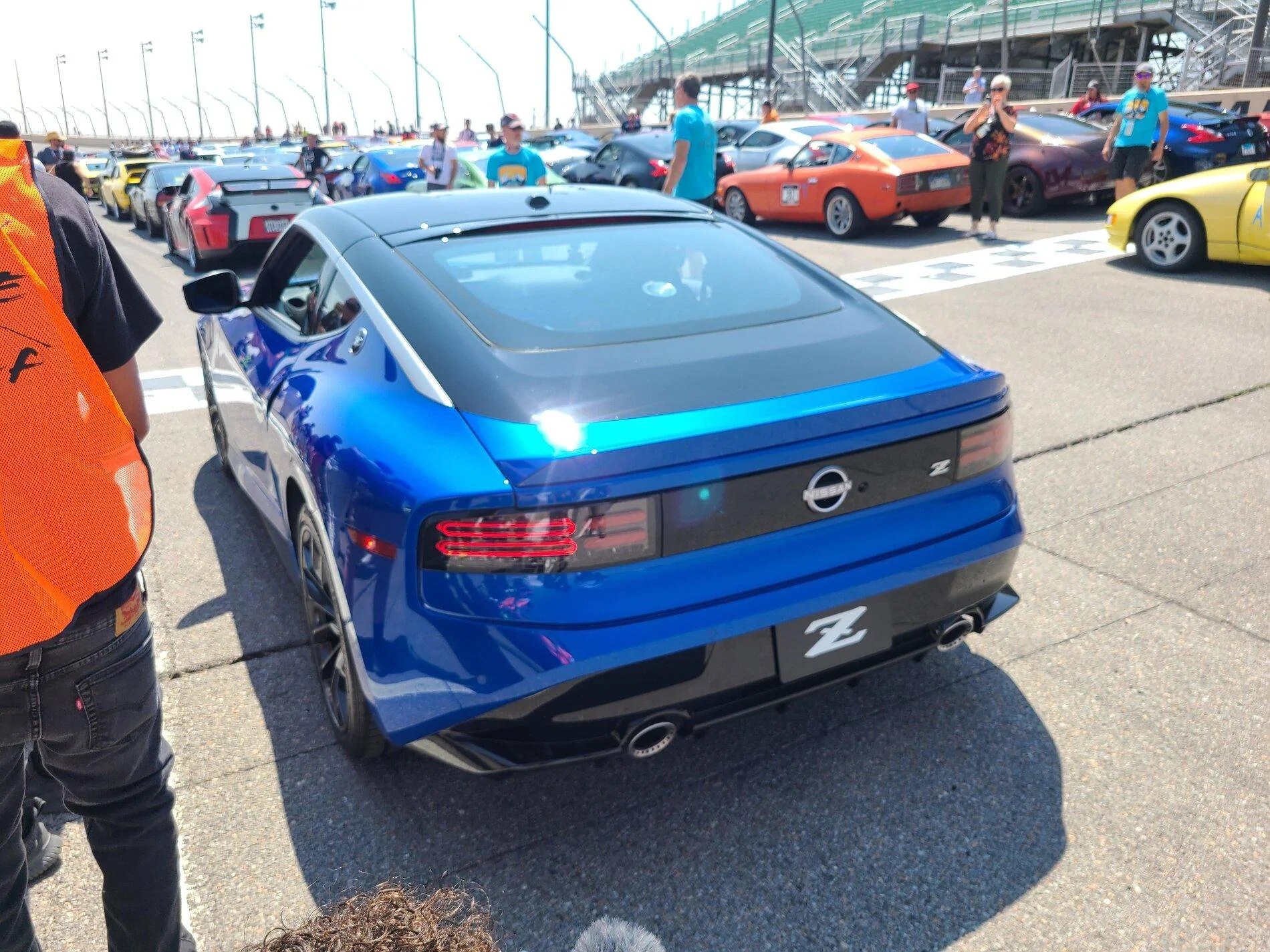 SERIAN BLUE Nissan Z Color 4.webp