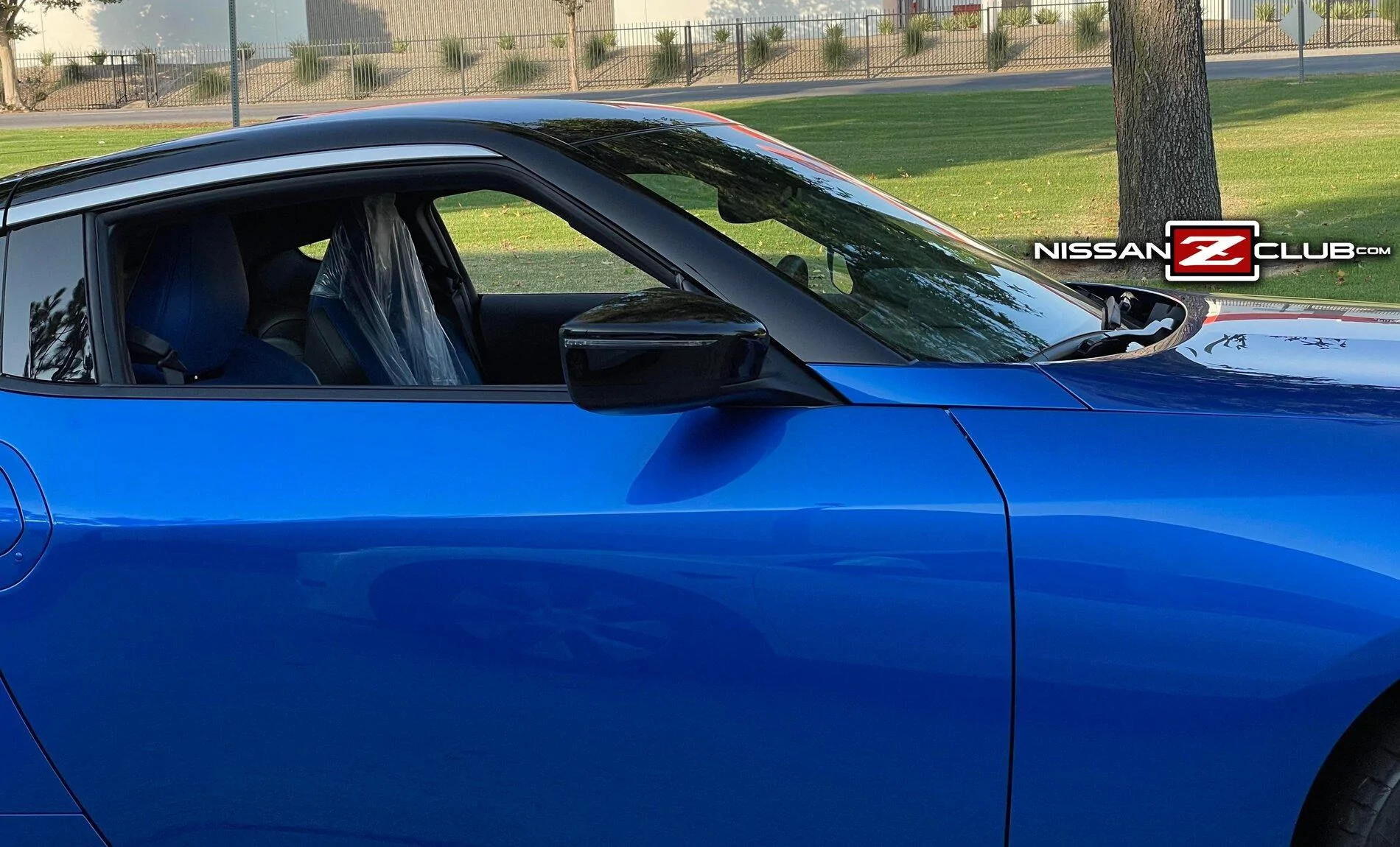 Serian Blue 2023 Nissan Z spotted 5.jpg