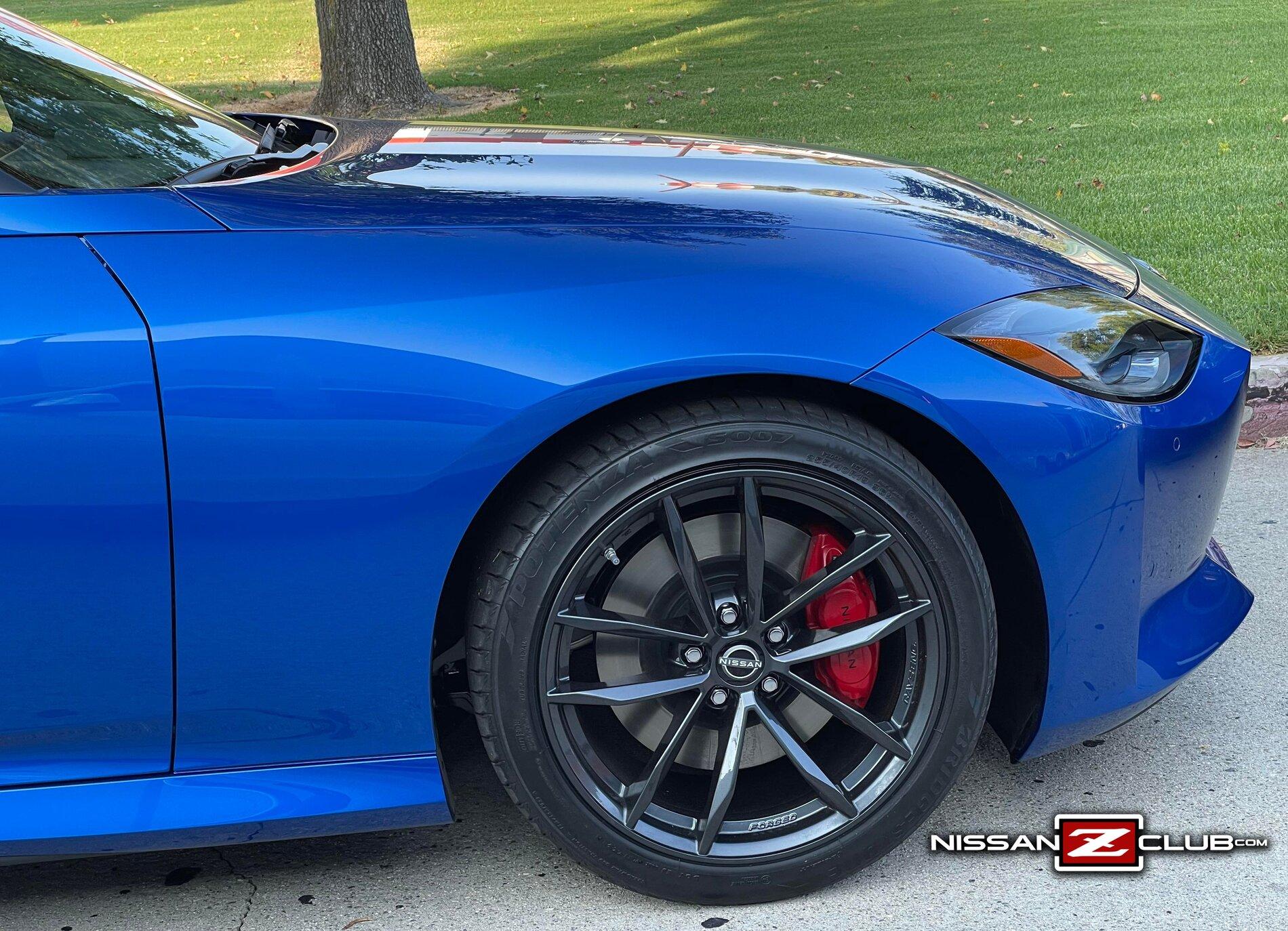 Serian Blue 2023 Nissan Z spotted 6.jpg