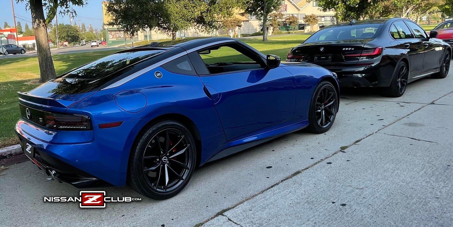 Serian Blue 2023 Nissan Z spotted 2.jpg