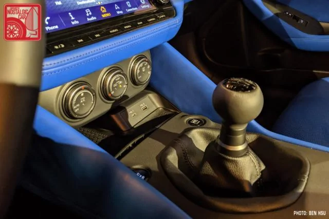 122-20210824_191813-NissanZ-Z34B-640x427.webp