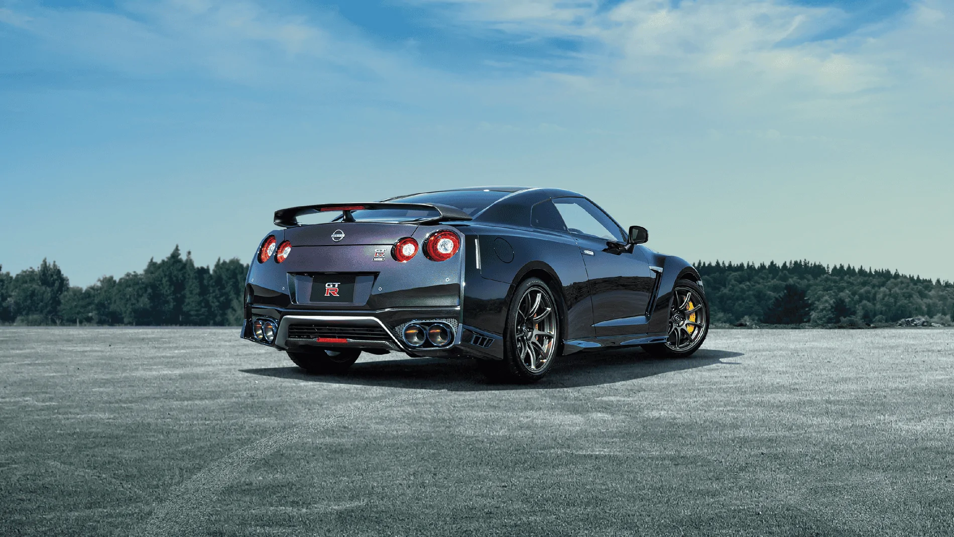 R35_MP_1900x1069.webp