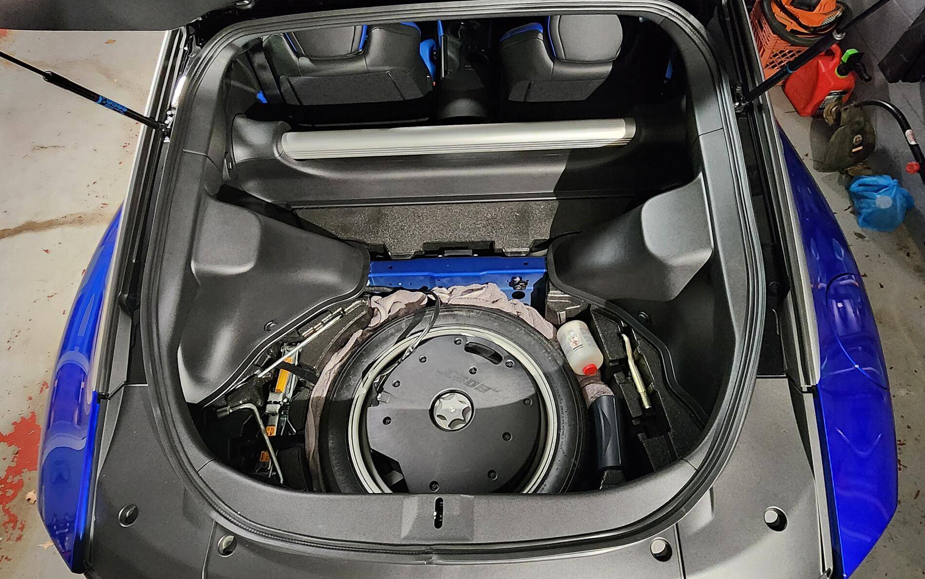 RZ34 Open Hatch - Rear with spare (2).jpg