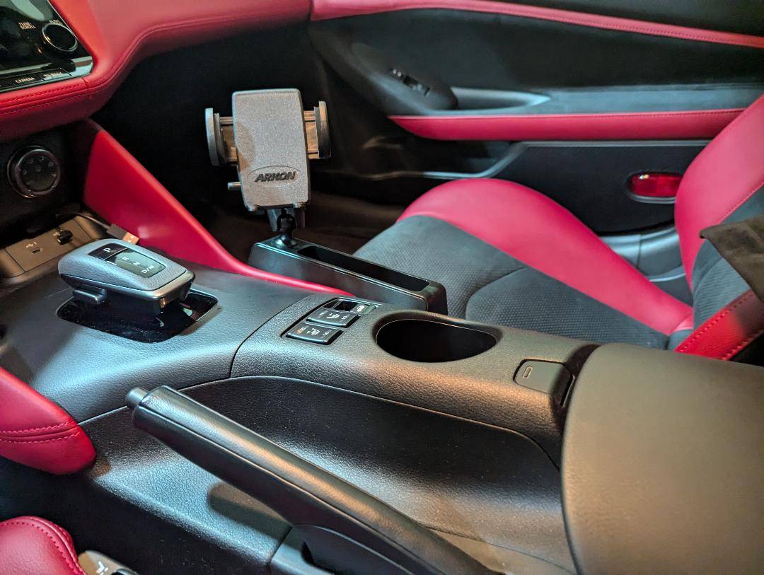 PhoneMount1.jpg