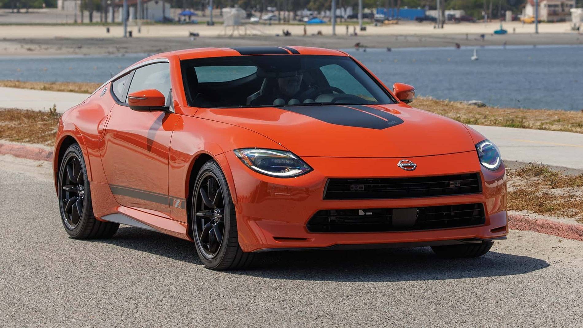 2024-nissan-z-heritage-edition-423715347.jpg