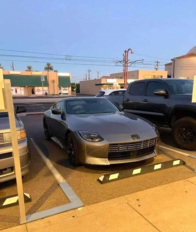 2023 Nissan Z Gun Metallic.webp