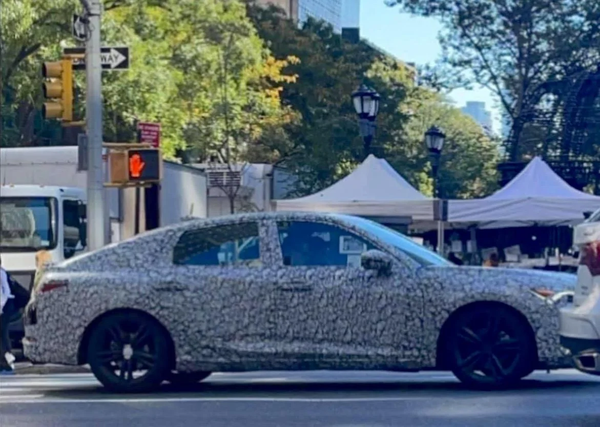 2023-acura-integra-spied-jpeg.webp