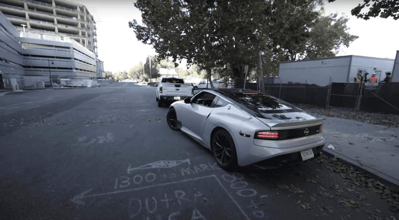 brilliant-silver-nissan-z-23-png.webp