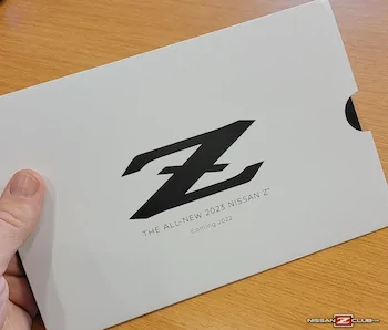 2023-nissan-z-catalog-brochure-6.webp