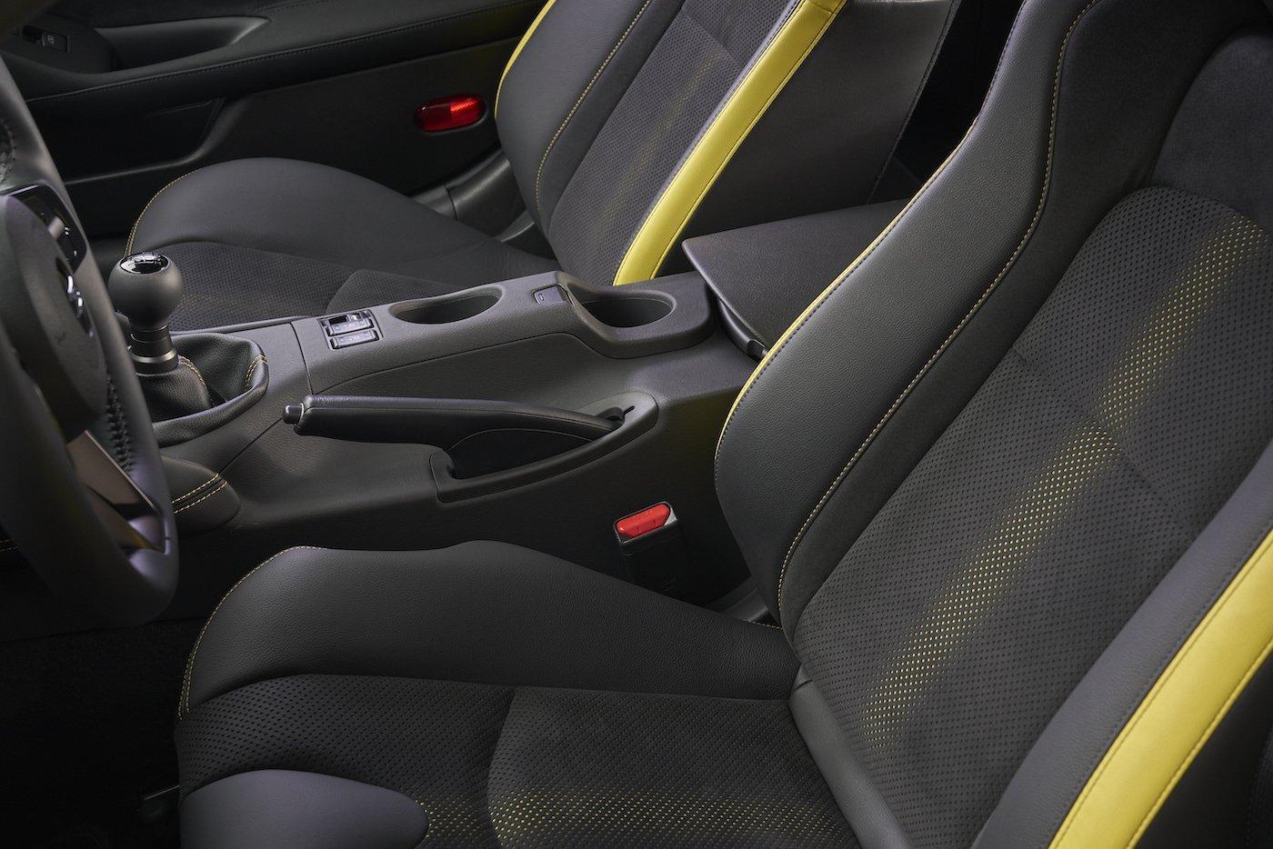 2023-nissan-z_s-65-jpg.jpg