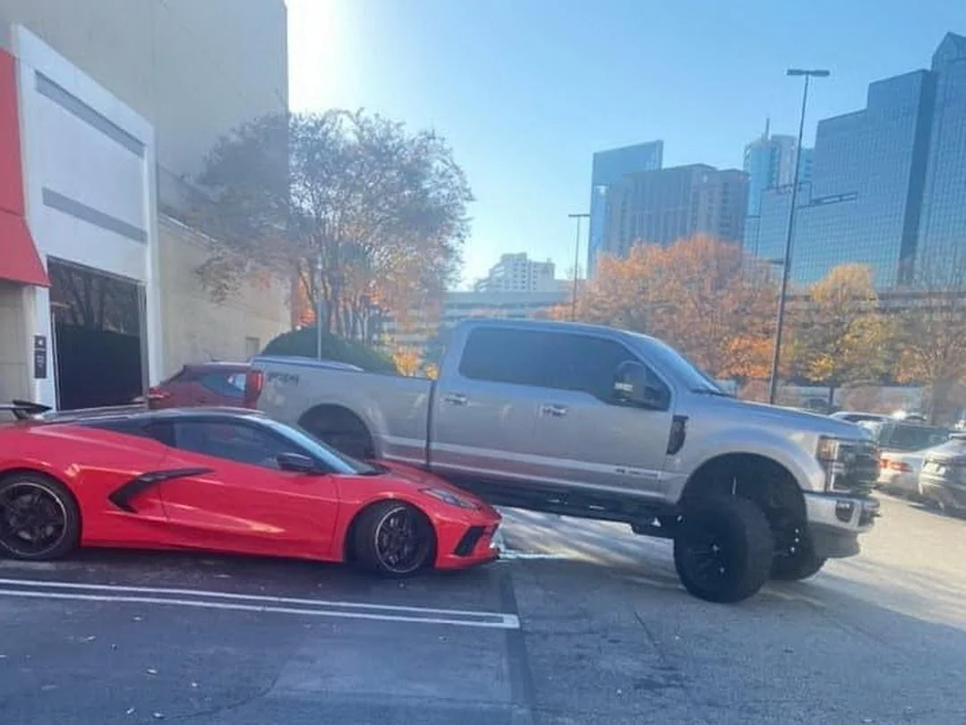 Corvette-2.jpg
