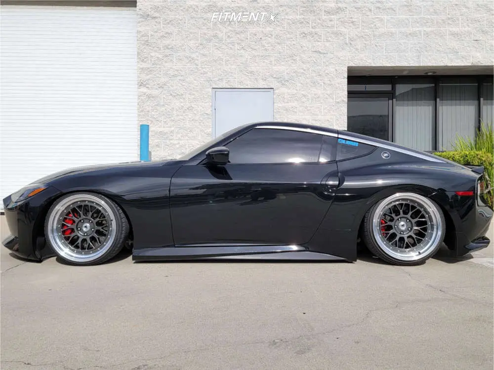 2610040-7-2023-400z-nissan-base-air-ride-equipment-air-suspension-vulcan-wheels-msh-gunmetal.webp