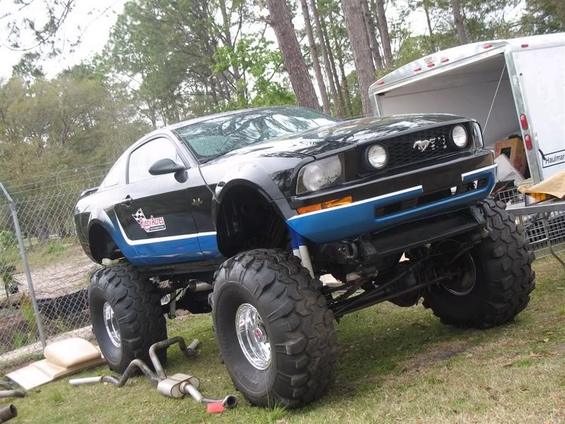 197280d1501295793-redneck-mustang-vs-bigstang.jpg