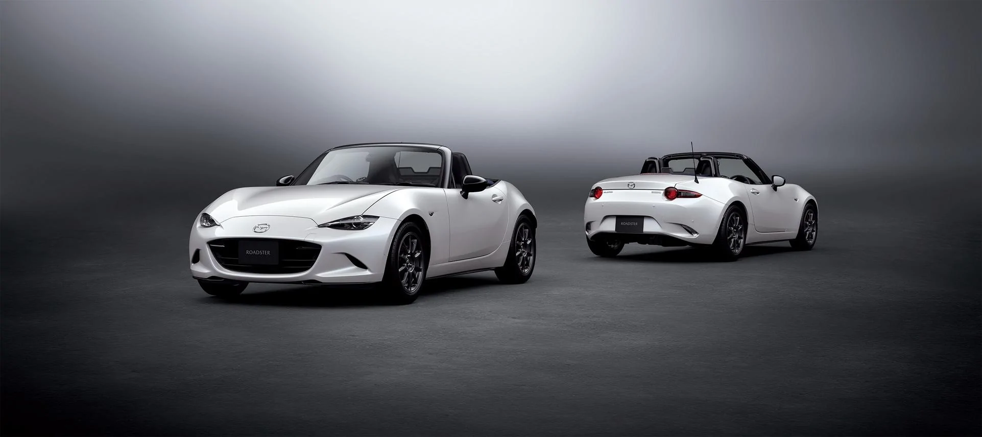 2022-Mazda-MX-5-Miata-4.webp