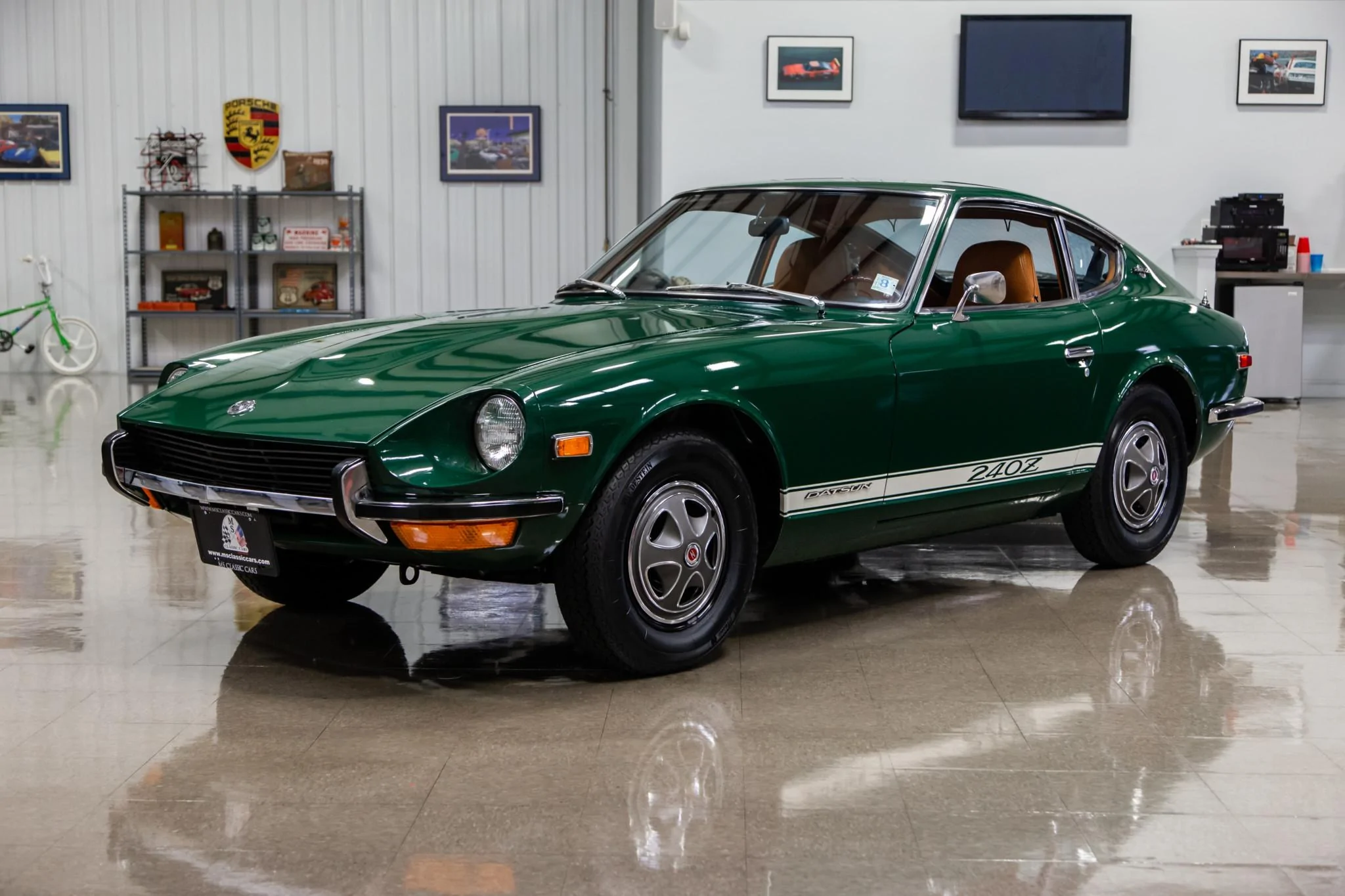 1971_datsun_240z_157896495552ae3f00.1.jpg