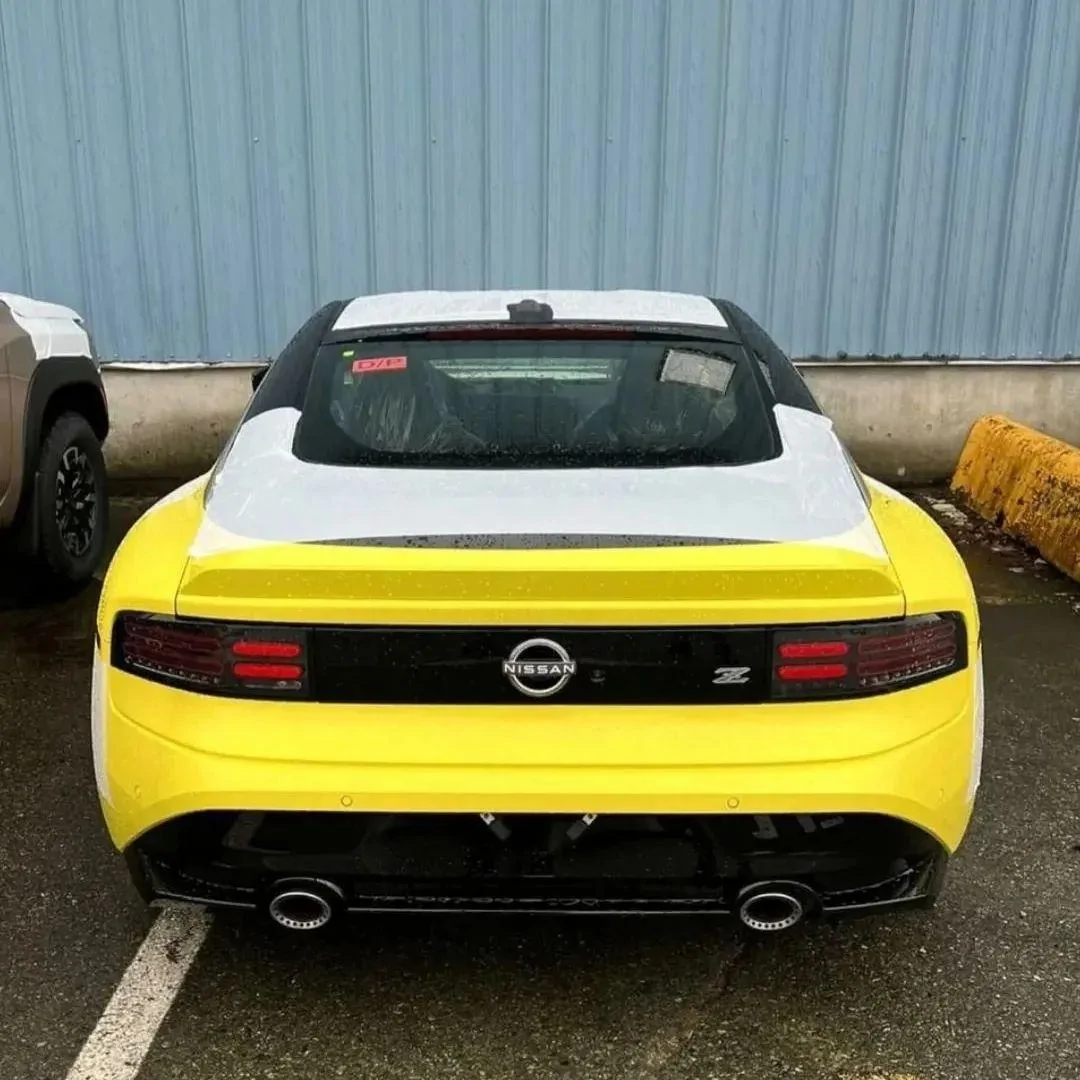 Ikazuchi Yellow Z spotted at docks in British Columbia | 2023+