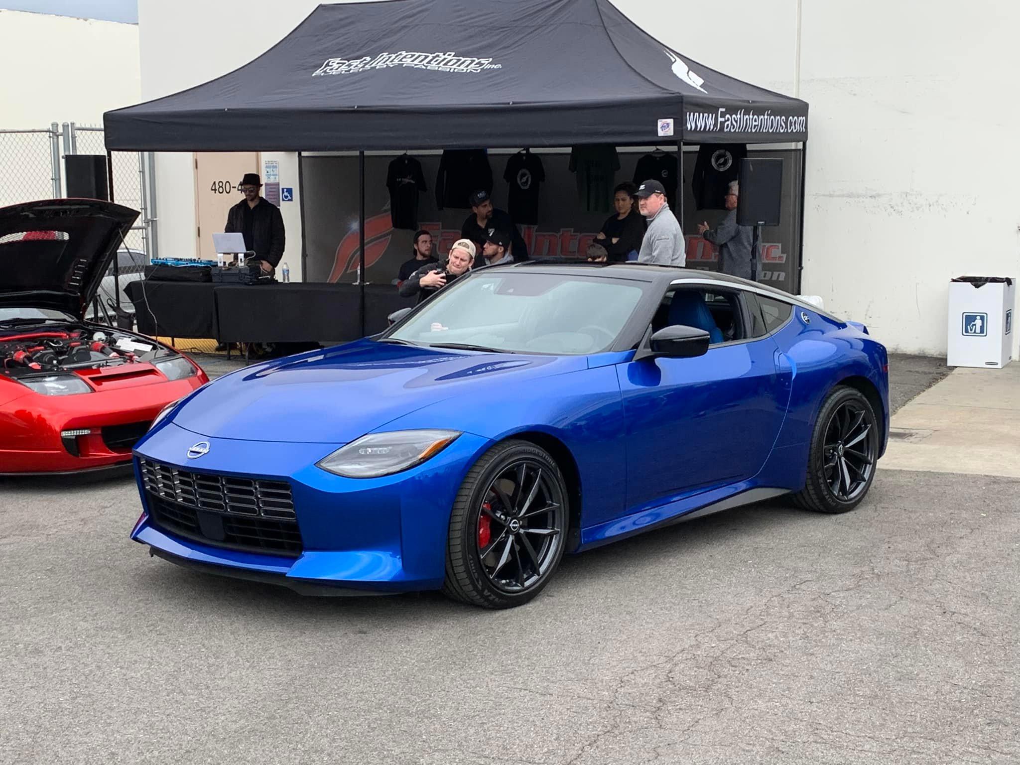 Seiran Blue Nissan Z 3.jpg