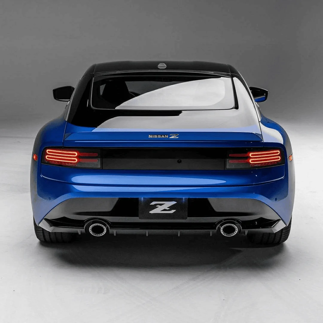 z prod blue rear1 emblem2.2.png