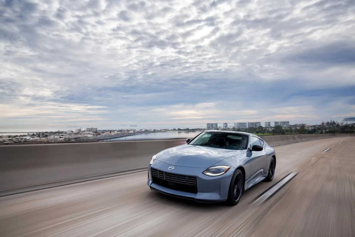 2023 Nissan Z_Boulder Gray-16.webp