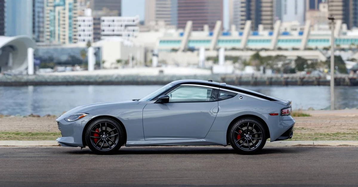 2023 Nissan Z_Boulder Gray-31.webp