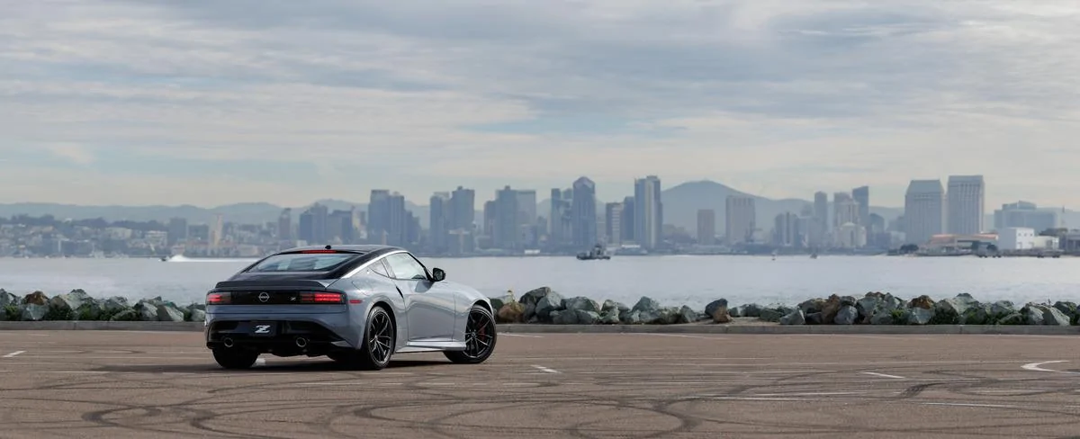 2023 Nissan Z_Boulder Gray-2.webp