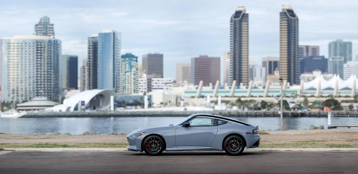 2023 Nissan Z_Boulder Gray-13.webp