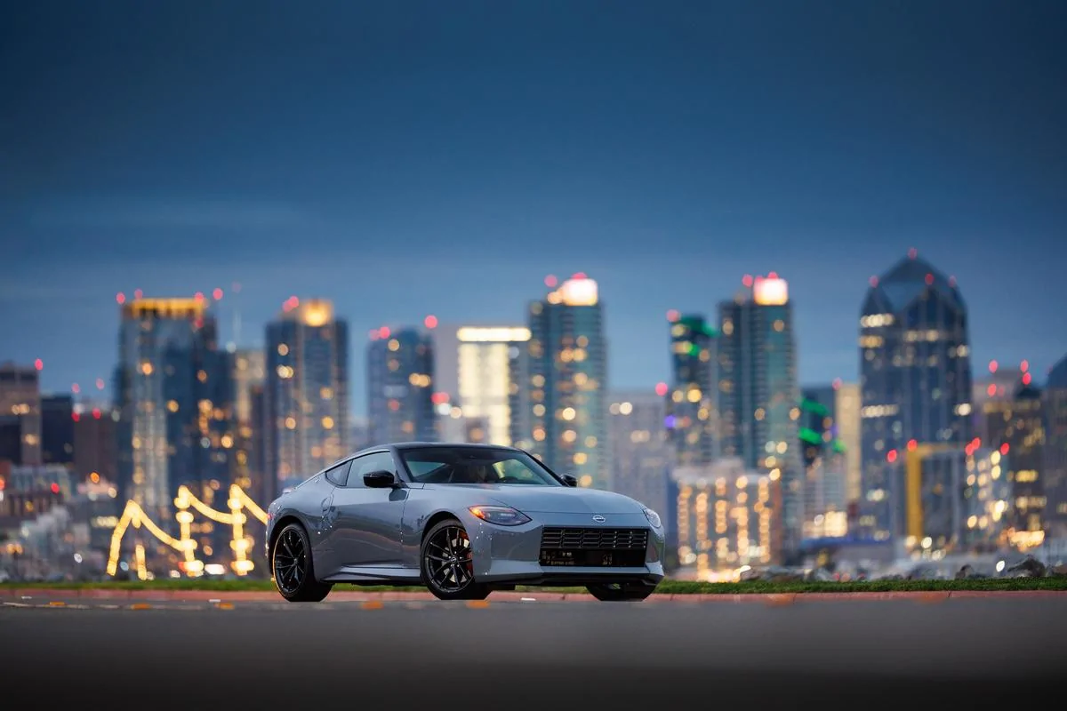 2023 Nissan Z_Boulder Gray-30.webp