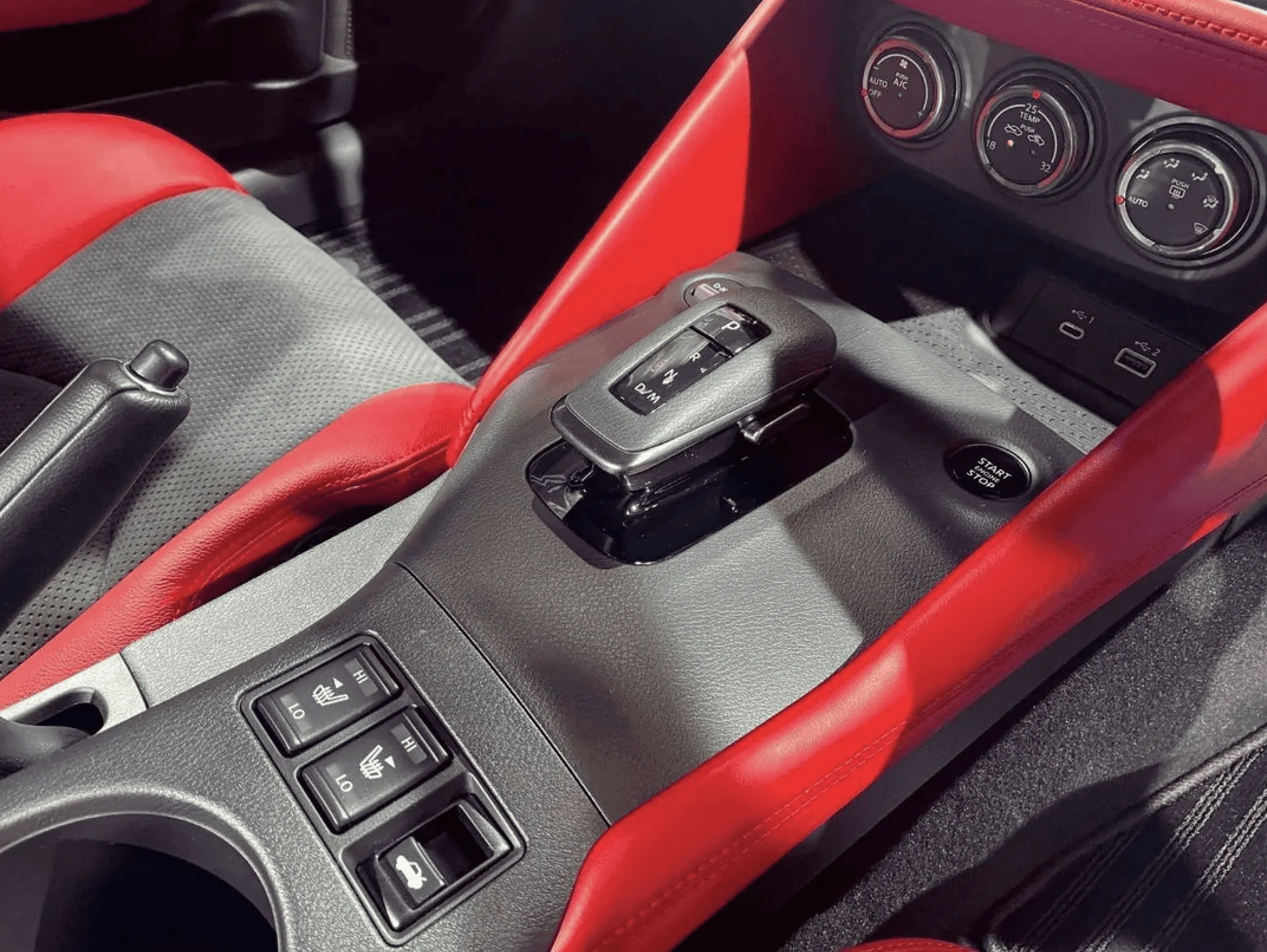 new z automatic shifter.webp