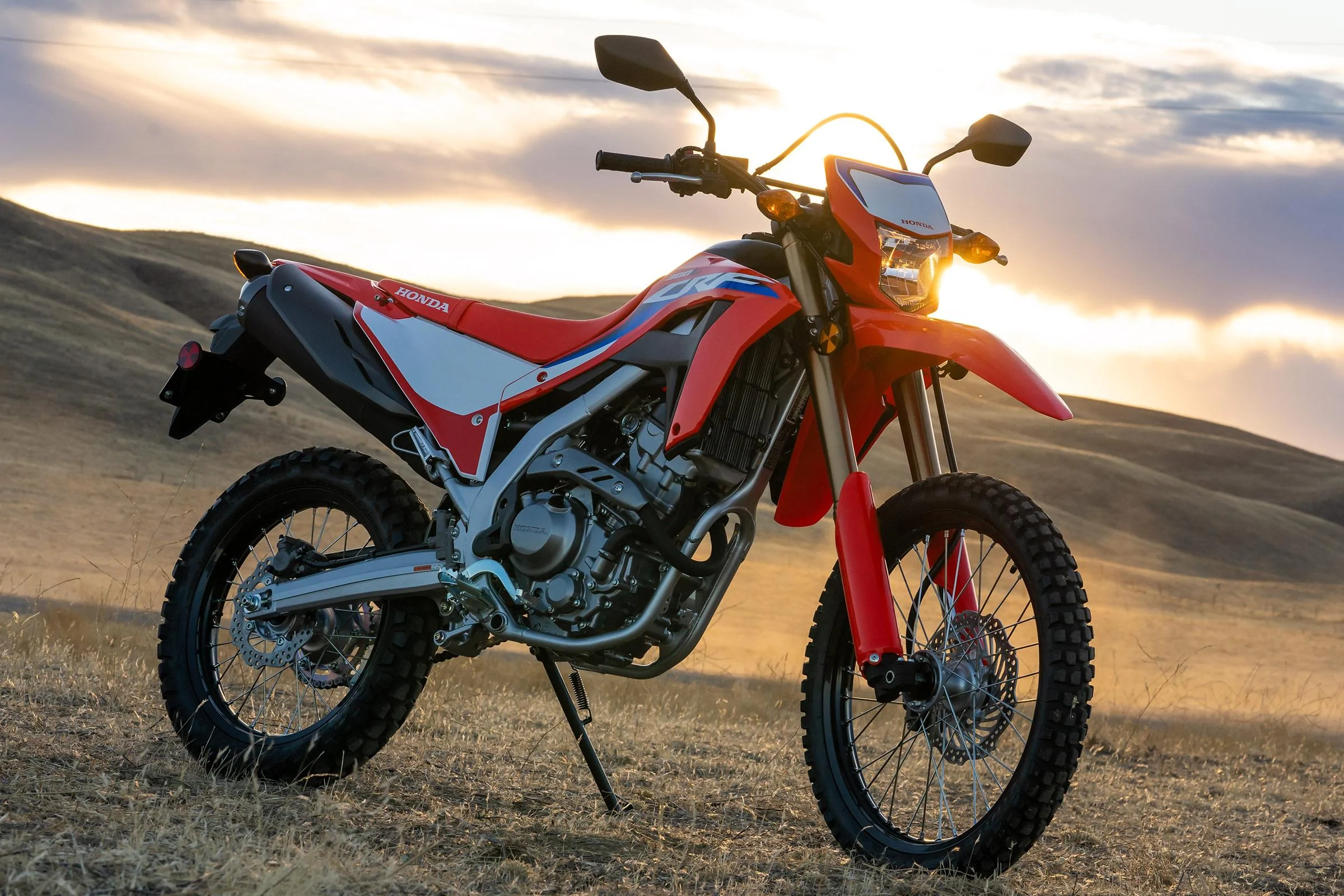 2021-crf300l-gallery-03-2400xauto.jpg