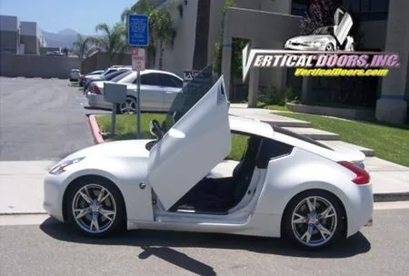 370z-vertical-lambo-door-kit-10.webp