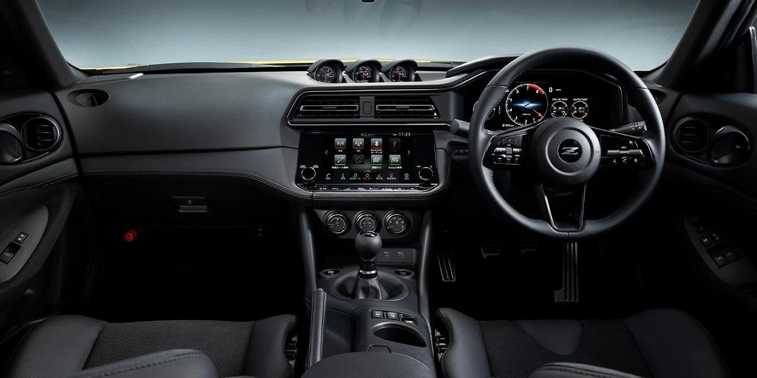 z_2204_interior_th1_main_01.jpg.ximg.l_12_h.smart.jpg