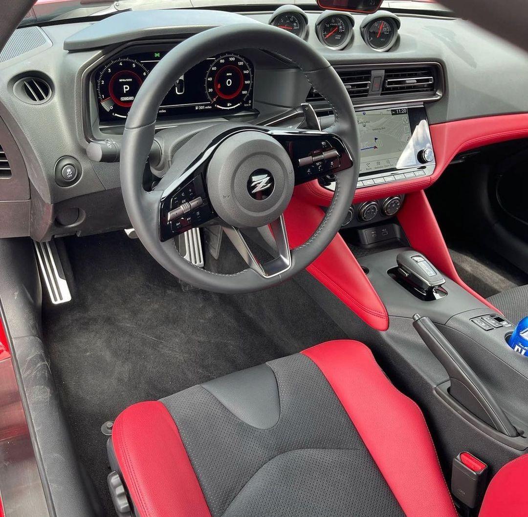 Nissan Z Passion Red Interior Red 3.jpg