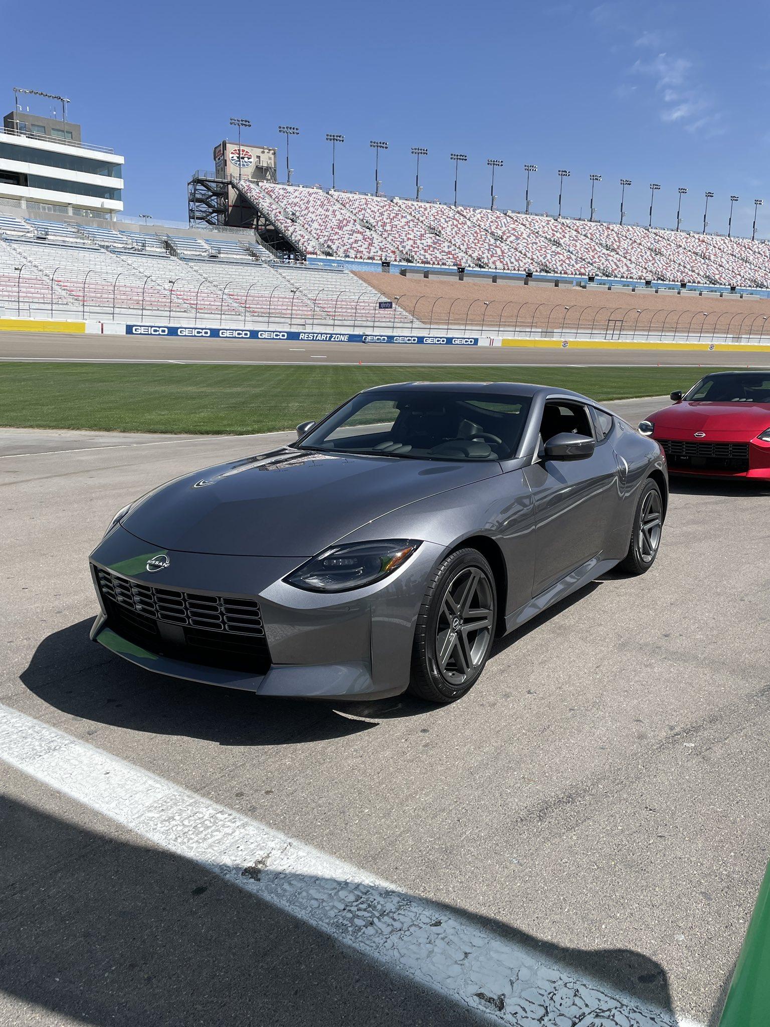 Gun Metal Metallic Z 2023.jpeg